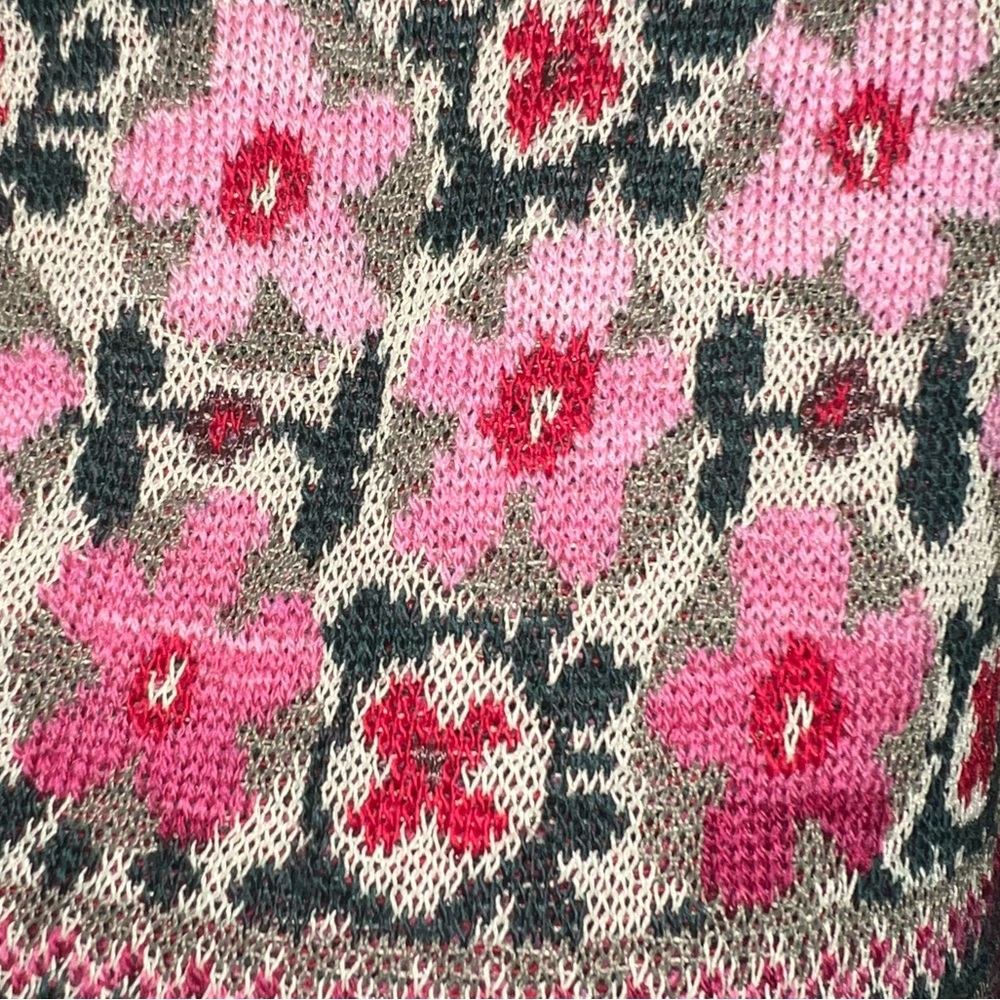 𝐂𝐇𝐀𝐂𝐎𝐊 | WOOL BLEND FLORAL PATCHWORK TOP - Picture 6 of 11